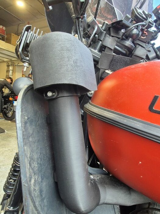 photo de snorkel en islande avec side car ural 12